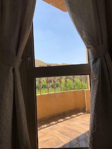 Apartamento Modern Downtown Sheikh Zayed Condo