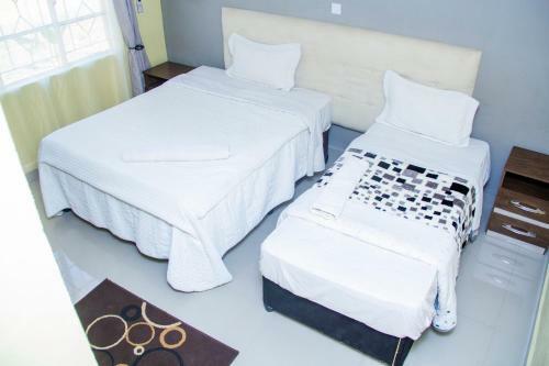 Hotel Nsanika Executive Lodge