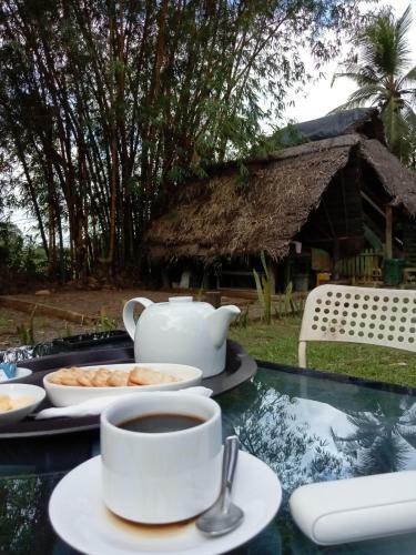 Bed & Breakfast Airport Villa Kamatha