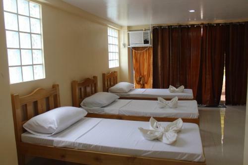 Hotel Dumalaay Coastline Resort
