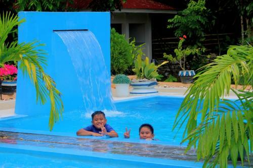 Hotel Dumalaay Coastline Resort