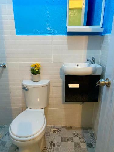 Hostal C�moda Habitaci�n Privada En Barahona