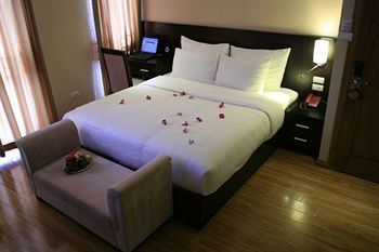 Rising Dragon Palace Hotel