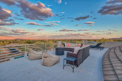 Fallbrook By Avantstay Secluded Home On 40acres Wpool, Rooftop & Trails