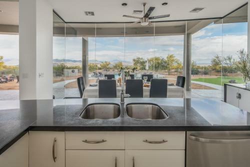 Fallbrook By Avantstay Secluded Home On 40acres Wpool, Rooftop & Trails