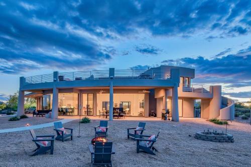 Fallbrook By Avantstay Secluded Home On 40acres Wpool, Rooftop & Trails