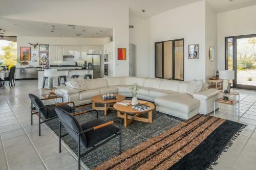 Fallbrook By Avantstay Secluded Home On 40acres Wpool, Rooftop & Trails