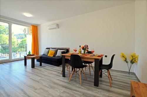 Di Mare Holiday Apartments