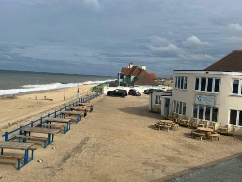 Poachers Pocket Seaview