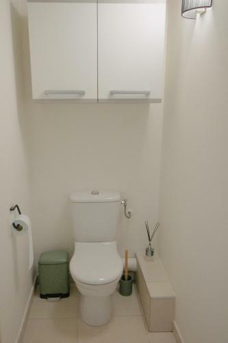 Apartamento Riviera Plaza, Charmant T2+parking, Plages � 7min
