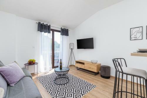 Hostal Marceta - Apartments & Rooms With Swimming Pool