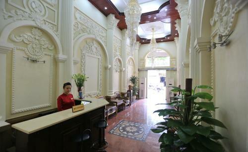 Posh Hotel