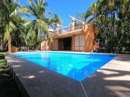 Astonishing Beachfront Home Steps From The Beach W Private Pool - Casa Mandarina