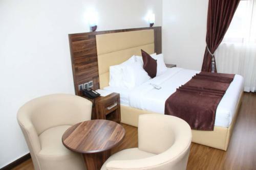Xteem Luxury Hotel & Suites