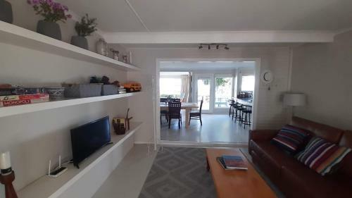Nelmaranja Beach House