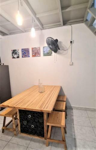 White Moon Homestay
