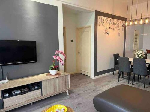 2 Bedroom Apartment Next To Historical Spots