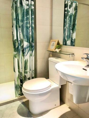 Apartamento Endless Summer Vibe 2br @ Azure