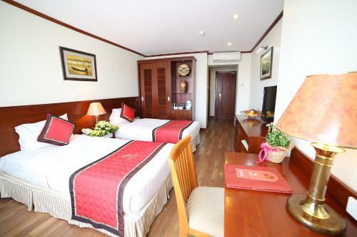 Sunny 3 Hotel