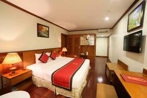 Sunny 3 Hotel