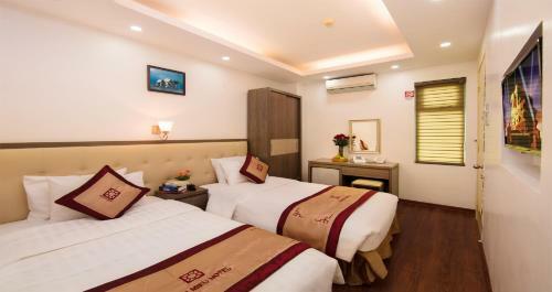 Van Mieu Hotel