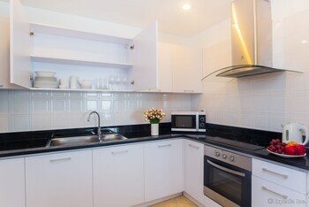 Hotel Elegant Suites Westlake