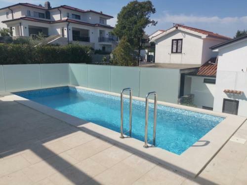 Apartment Santorini Krk With Private Pool