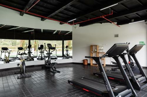 Apartasuite A 3 Min Del Aeropuerto Jmc