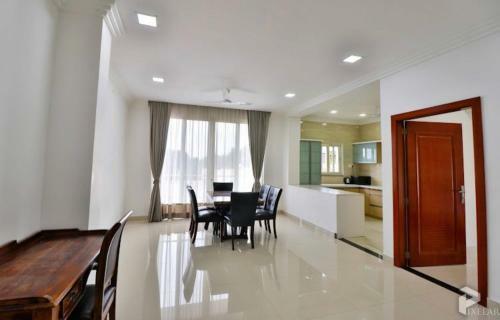 Hostal 4 Seasons Serviced Apartments