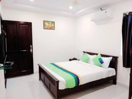 Hotel Hamsa Tha Right Choice