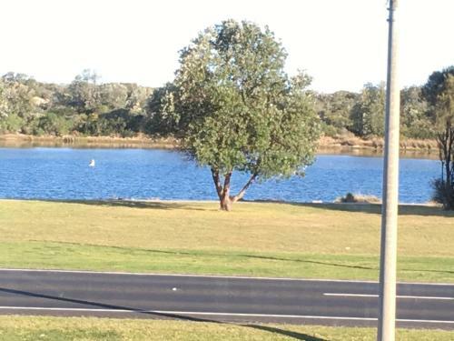 Apartamento Villa By The Lake