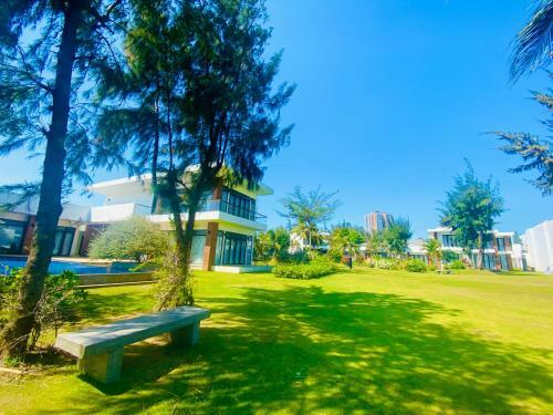 Saint Simeon Resort Villa Owner