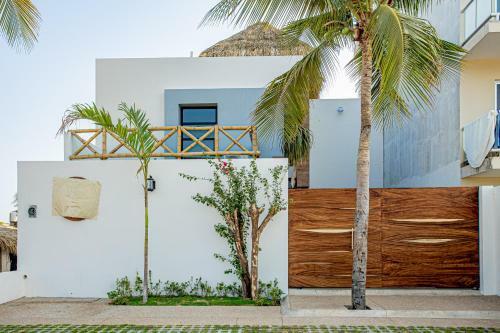 Lodge Casa Linda Beach House