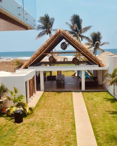 Lodge Casa Linda Beach House