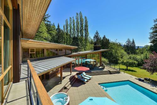 Bowen Island Luxury Estate