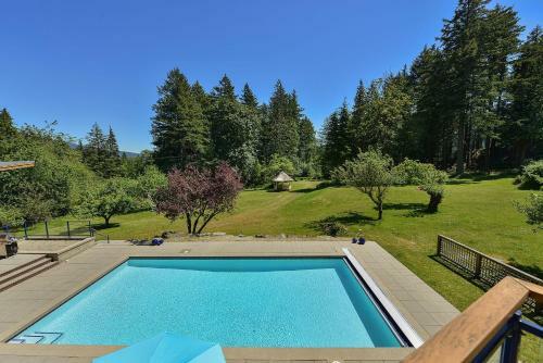 Bowen Island Luxury Estate