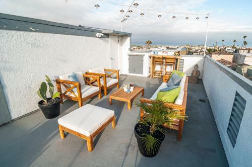Villa Superb Designer Long Beach House Steps 2 Sand W/rd