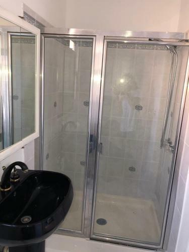 Stylish 3bd, 3ba Home In Beverly Hills