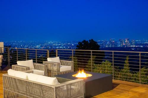 Posada The Beverly Hills Skyline Villa