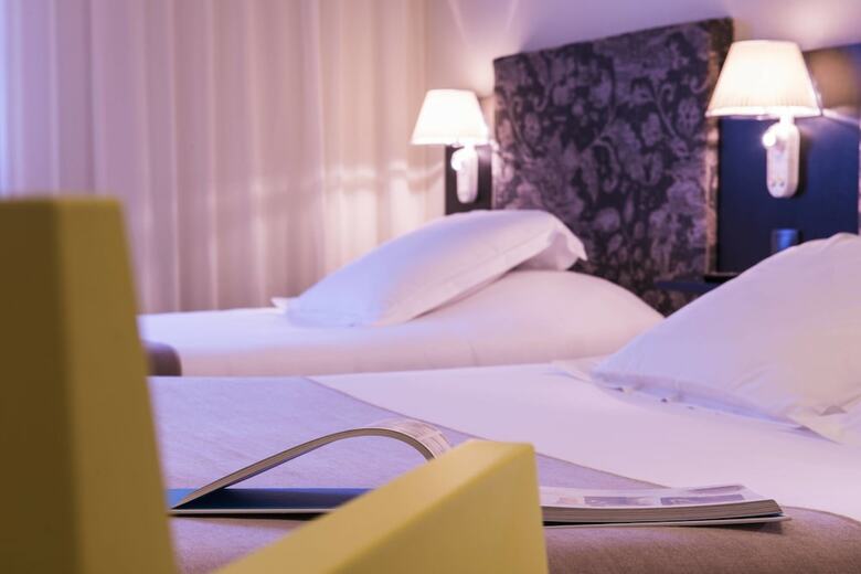 Saint Nicolas Hotel(.)
