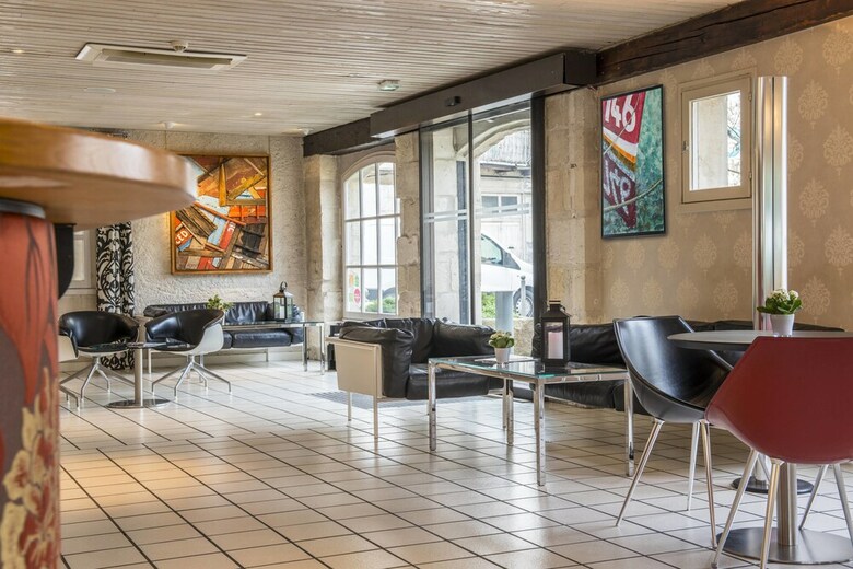 Saint Nicolas Hotel(.)