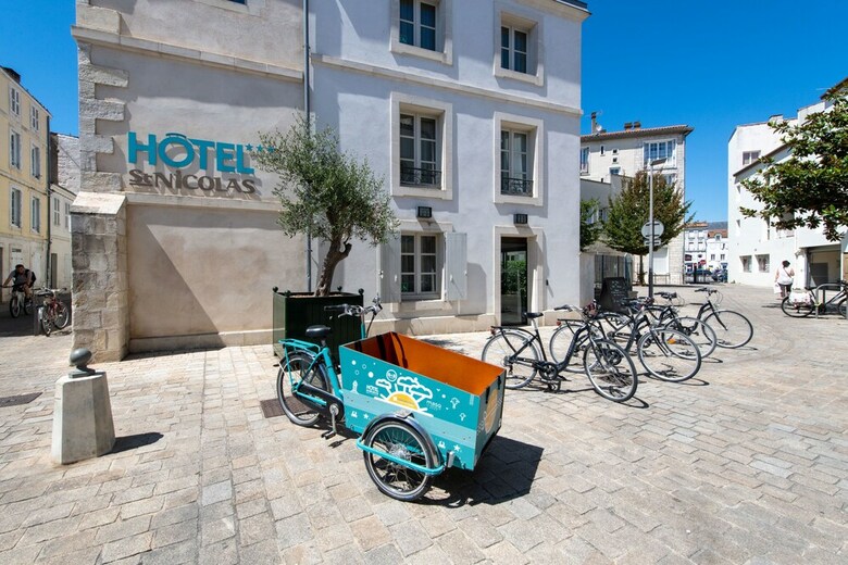 Saint Nicolas Hotel(.)