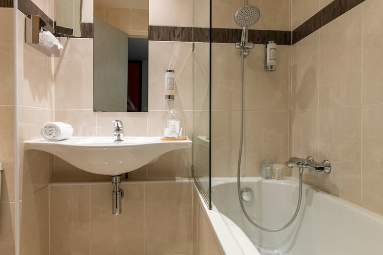 Saint Nicolas Hotel(.)