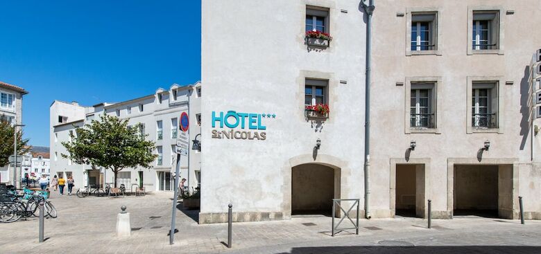 Saint Nicolas Hotel(.)