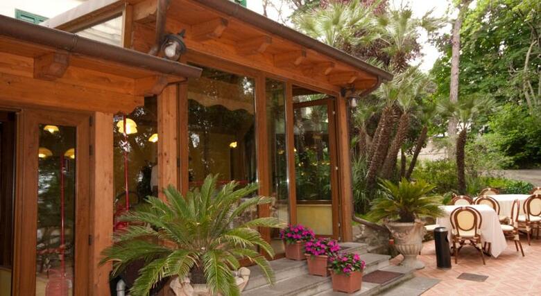 Hotel Villa Aricia