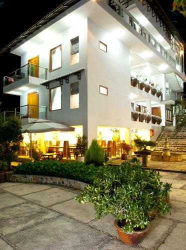 Melody Hotel