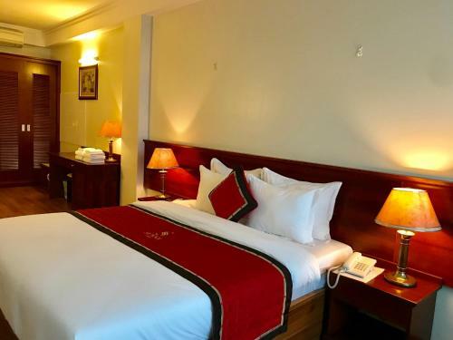 Regal Hotel