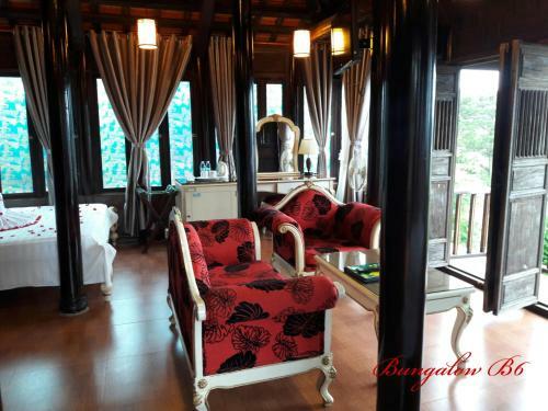 Hotel Osaka Village Dalat