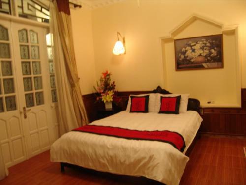 Hue Home Hotel