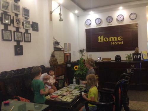 Hue Home Hotel